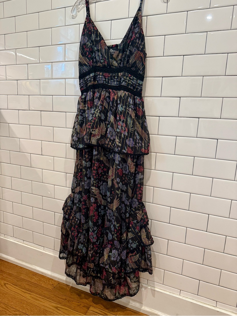 Angie Metallic Thread Floral Tiered Ruffle Maxi Dress Size M - Picture 4 of 10